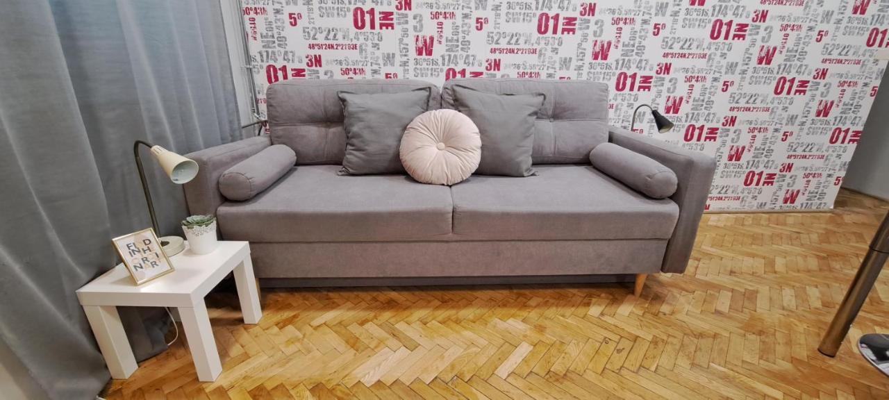 6-Pack Apartment In The Party District Budapest Exterior foto